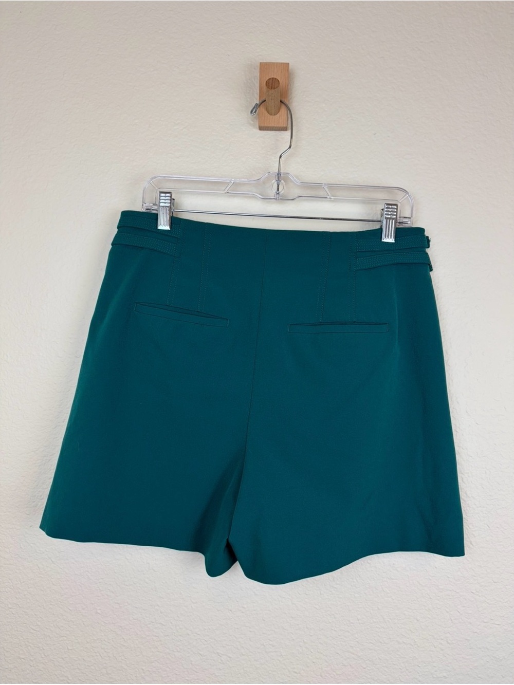 White House Black Market Emerald Green High Rise Double Buckle Tailored Shorts - Picture 5 of 7